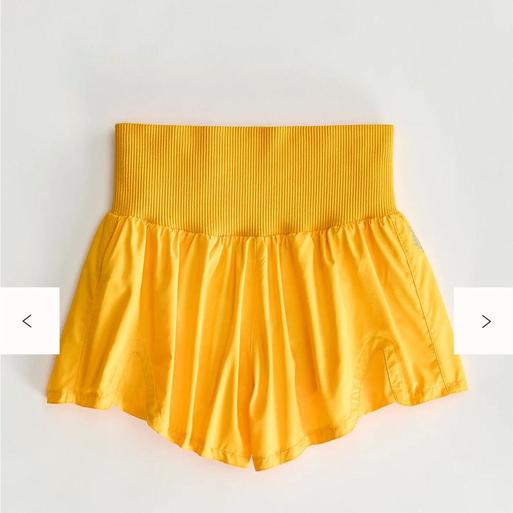 Free people movement Carpe Diem shorts ( solar power) - Picture 6 of 7